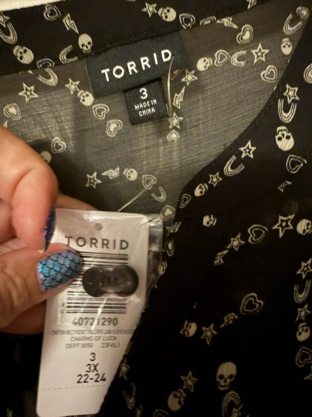 torrid black Sheer Long-Sleeve Blouse with White Swirl Print - Picture 3 of 3